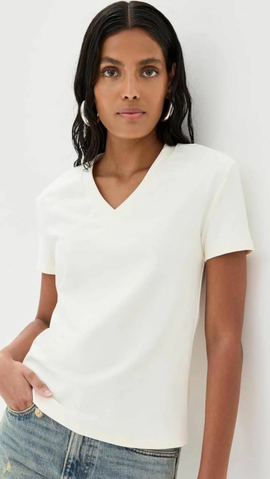 Lioness Women's Essential V-Neck Loose Fit T-Shirt - Soft Casual Basic Tee