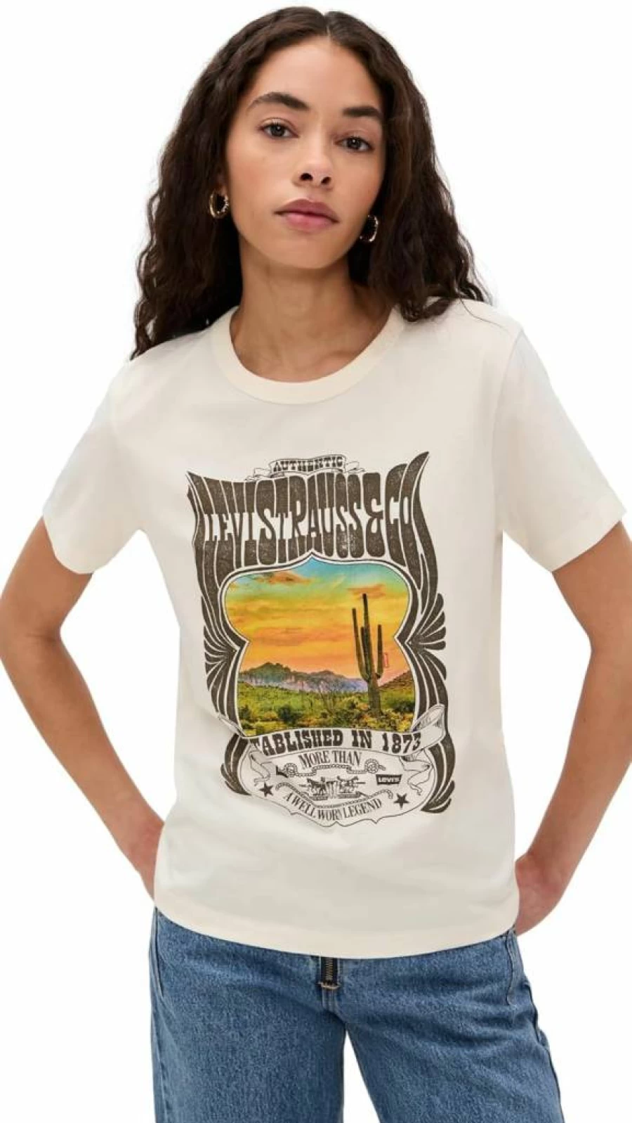Levi's Women's Graphic Iconic T-Shirt | Vintage-Inspired Casual Tee for Women