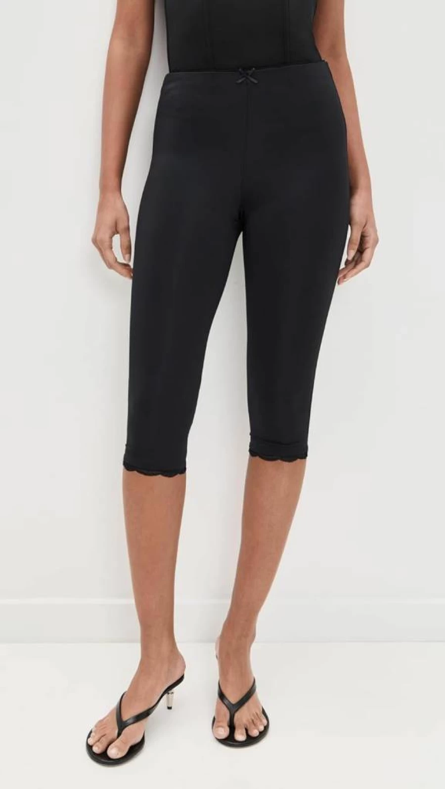 NIA Women's High-Waisted Timothee Capris - Comfortable Stretch Yoga Pants for Workouts & Casual Wear