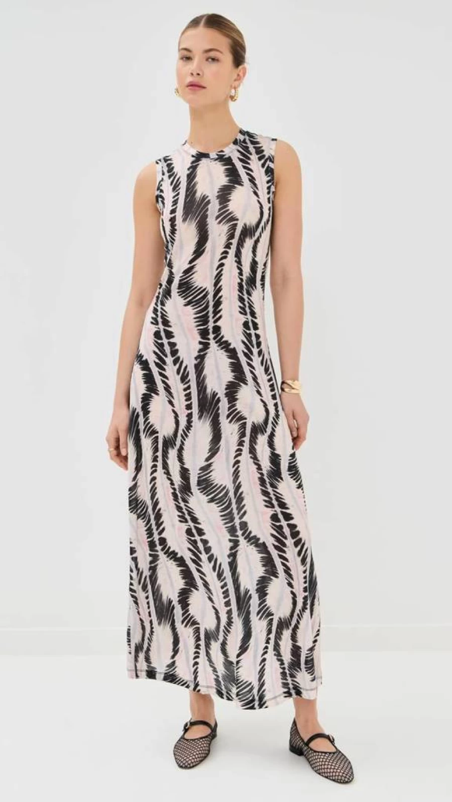 Ulla Johnson Orla Dress for Women - Elegant Floral Printed Maxi Dress with V-Neck and Long Sleeves