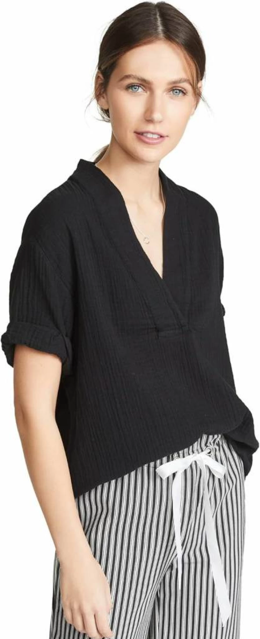 XIRENA Women's Avery Top - Stylish Casual Blouse for Everyday Wear