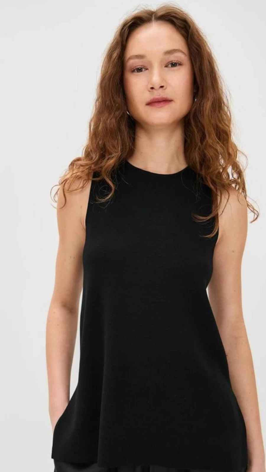 Wyeth Women's Blythe Top - Stylish & Comfortable Blouse for Everyday Wear