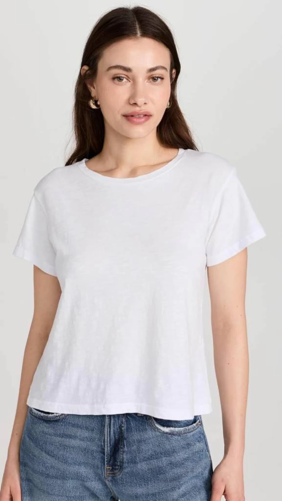 LNA Women's Essential Shaden Crew Neck T-Shirt - Soft Basic Tee for Everyday Wear