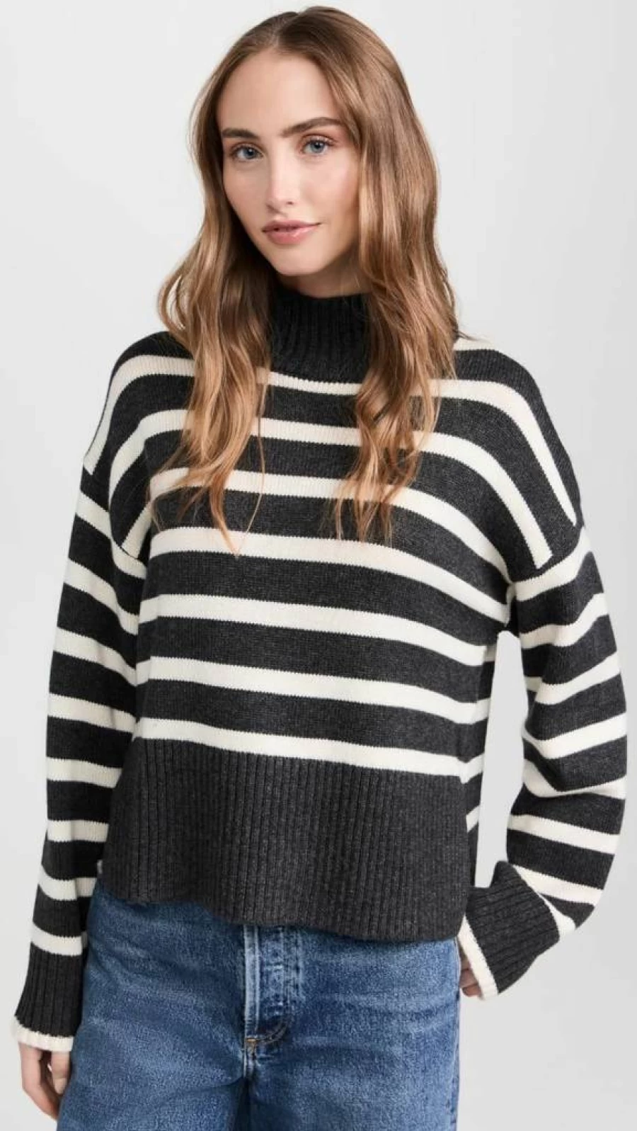 ASTR the Label Women's Sophea Knit Sweater - Soft Casual Pullover for Women