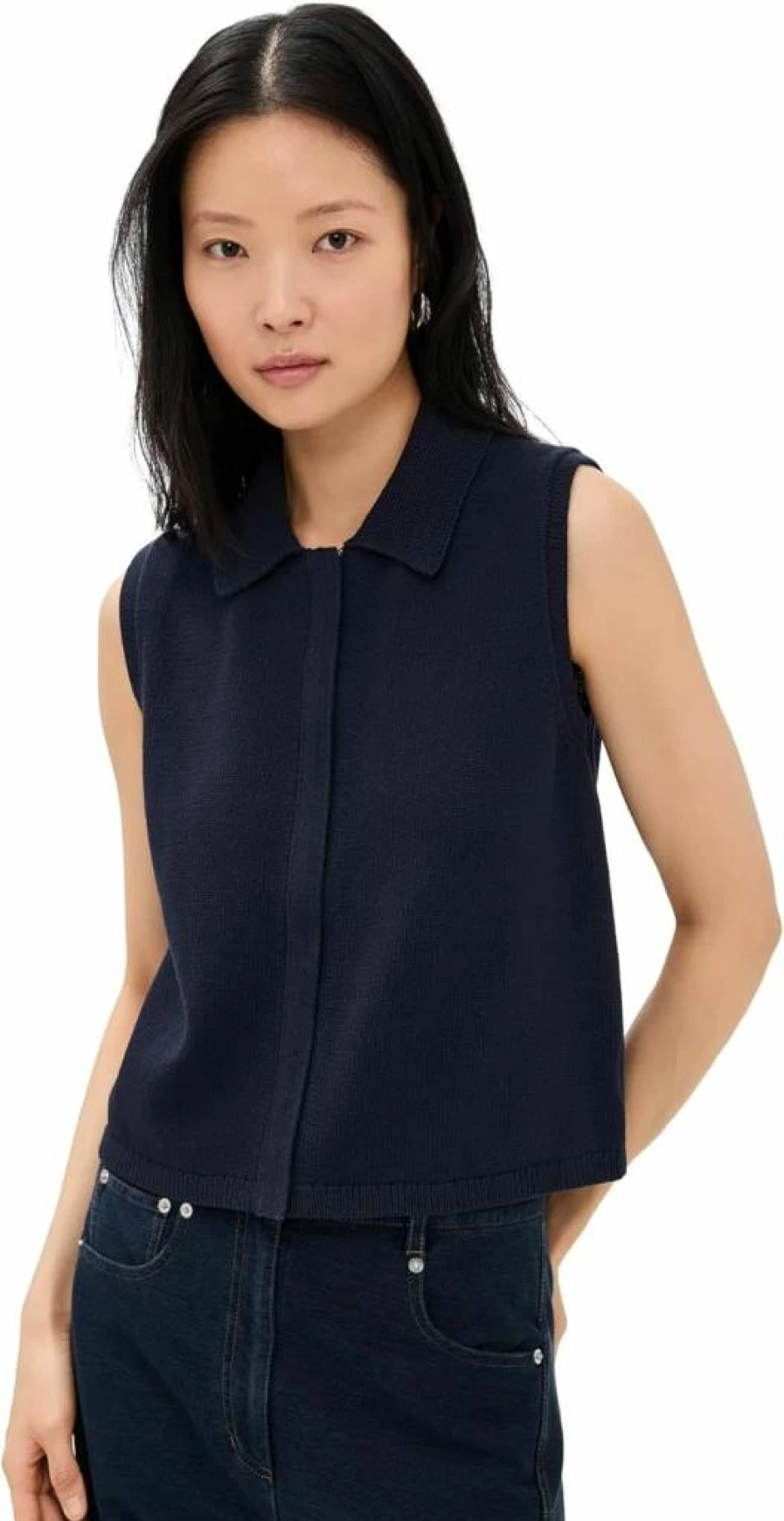 Theory Women's Slim Fit Zip-Up Vest - Lightweight Quilted Jacket for Layering