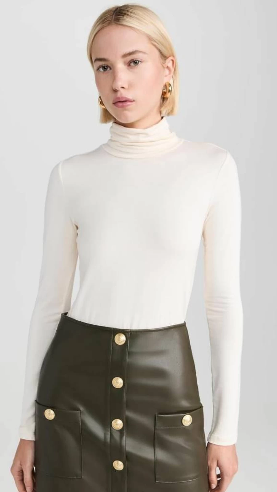 L'AGENCE Women's Lani Turtleneck Long Sleeve Top