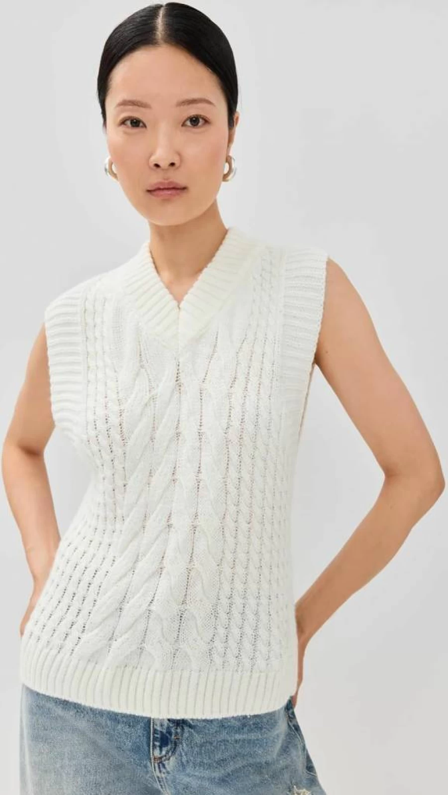 ALOHAS Women's Kylie White Tricot Vest – Stylish Casual Sleeveless Top for Women