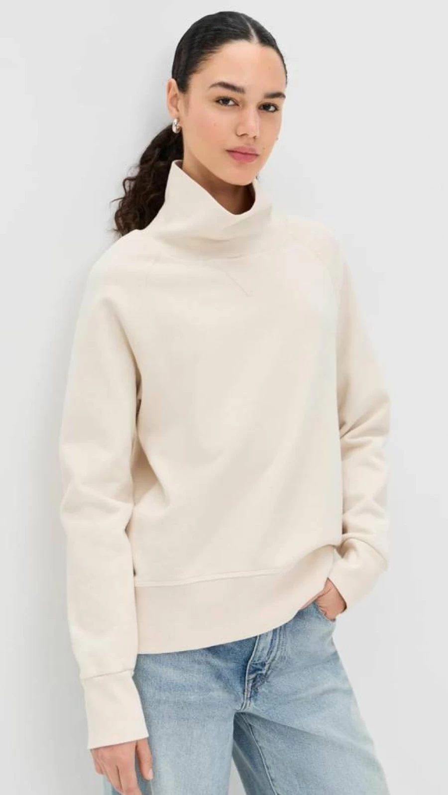 PerfectWhiteTee Women's Faris Oversized Turtleneck Sweater - Soft Winter Pullover for Women