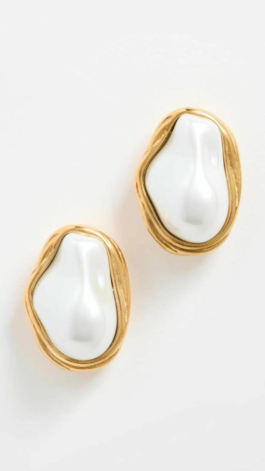 SHASHI Women's Baroque Pearl Stud Earrings - Bezel Set Vintage Style Jewelry