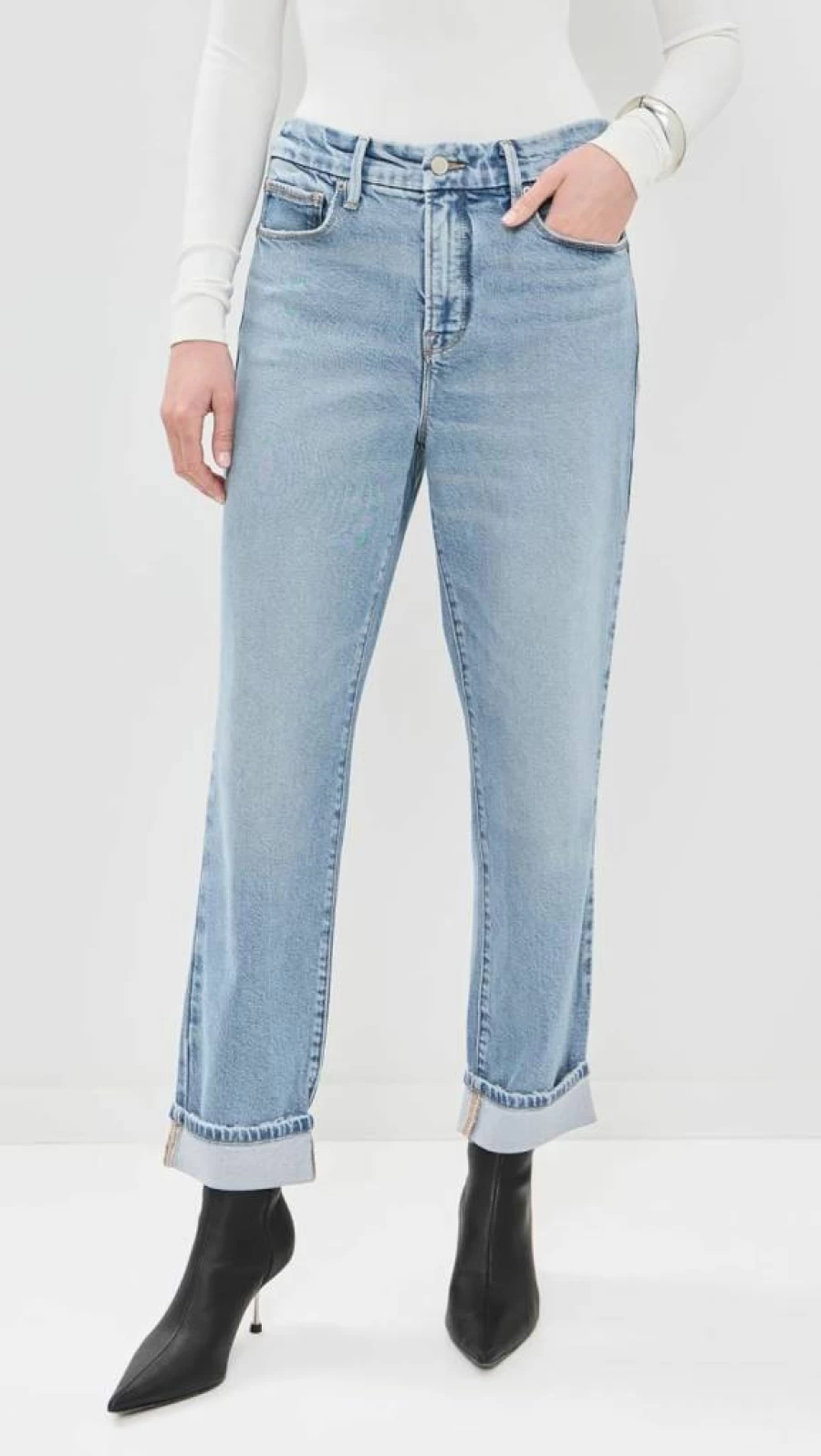 Good American Women's The Weekender High-Rise Cuffed Jeans - Classic Denim Pants for Everyday Comfort