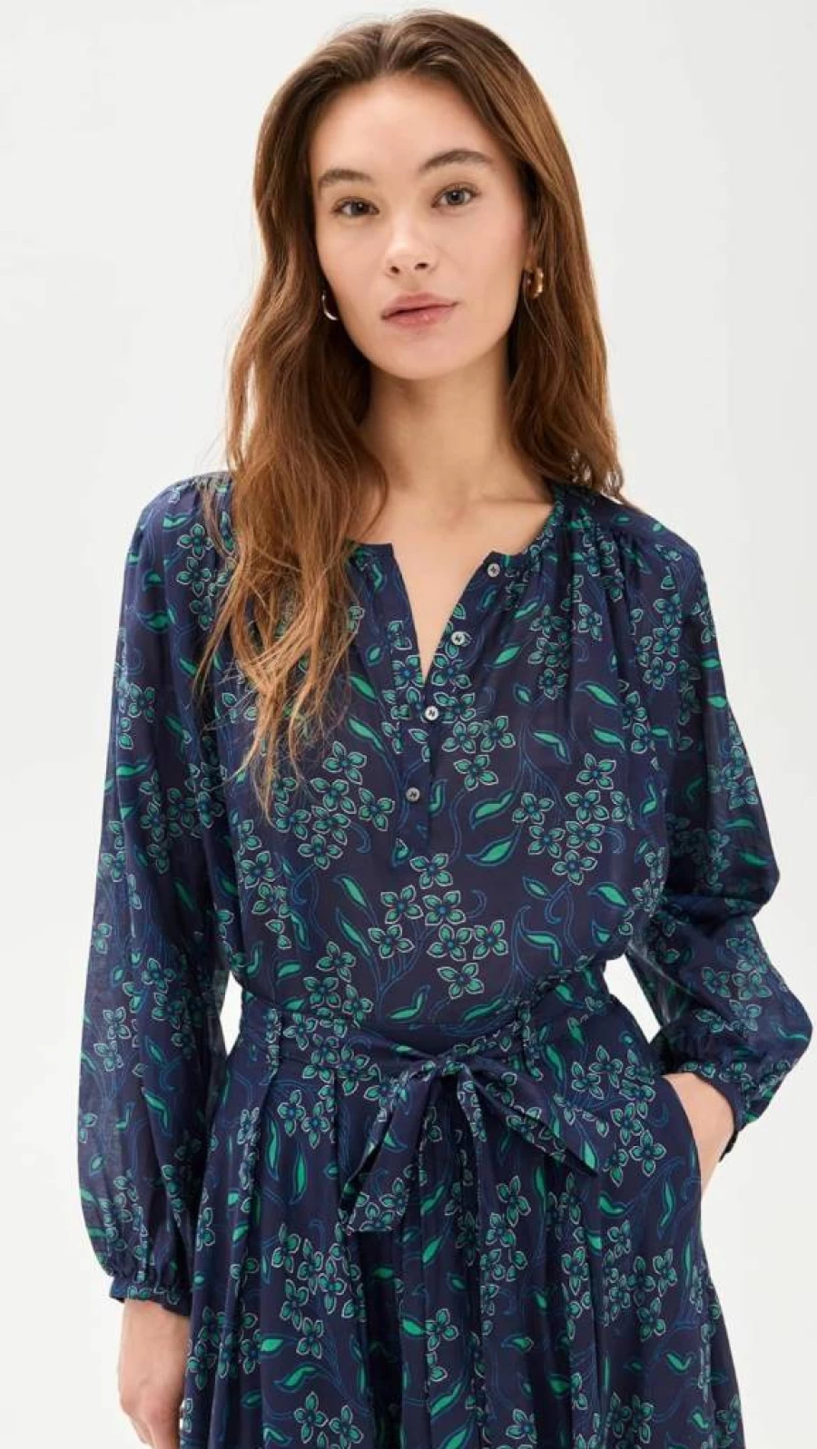 XIRENA Women's Felice Top Stylish Comfortable Casual Blouse for Everyday Wear