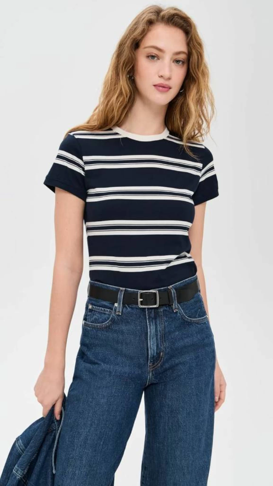 FRAME Women's The Baby Tee - Classic Fit Short Sleeve T-Shirt