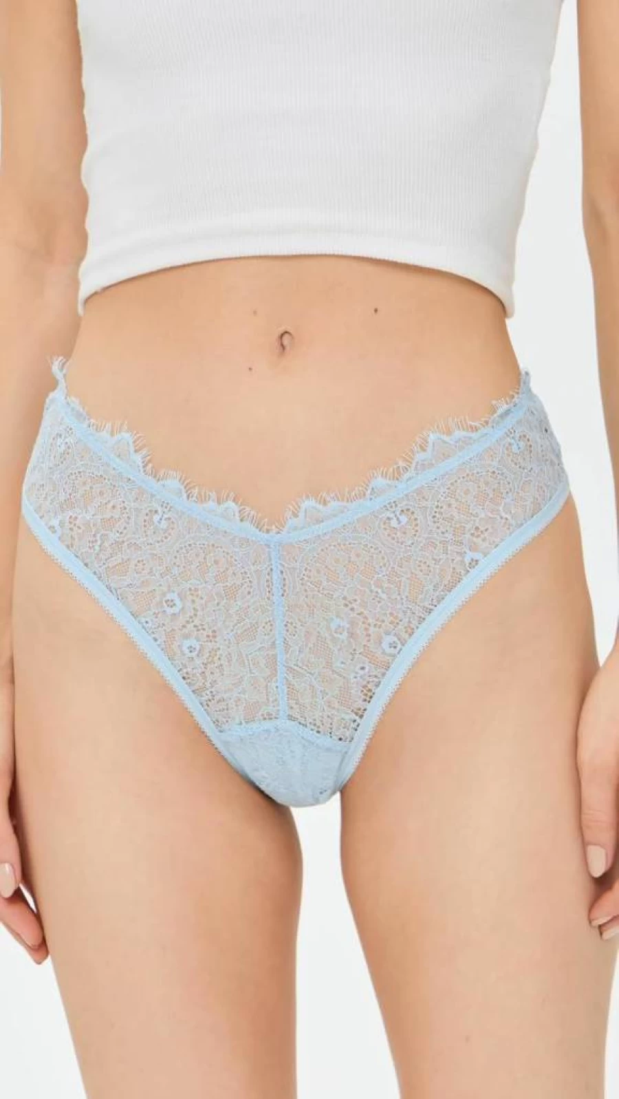 Hanky Panky Women's Natural Rise Thong - Soft Comfortable Underwear for Everyday Wear