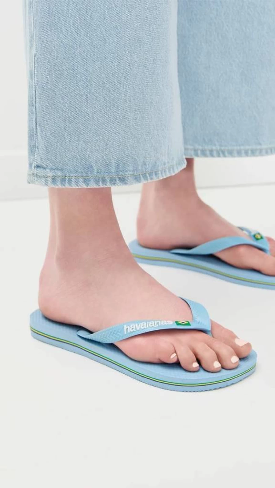 Havaianas Brazil Logo Flip Flops for Women - Comfortable Summer Sandals