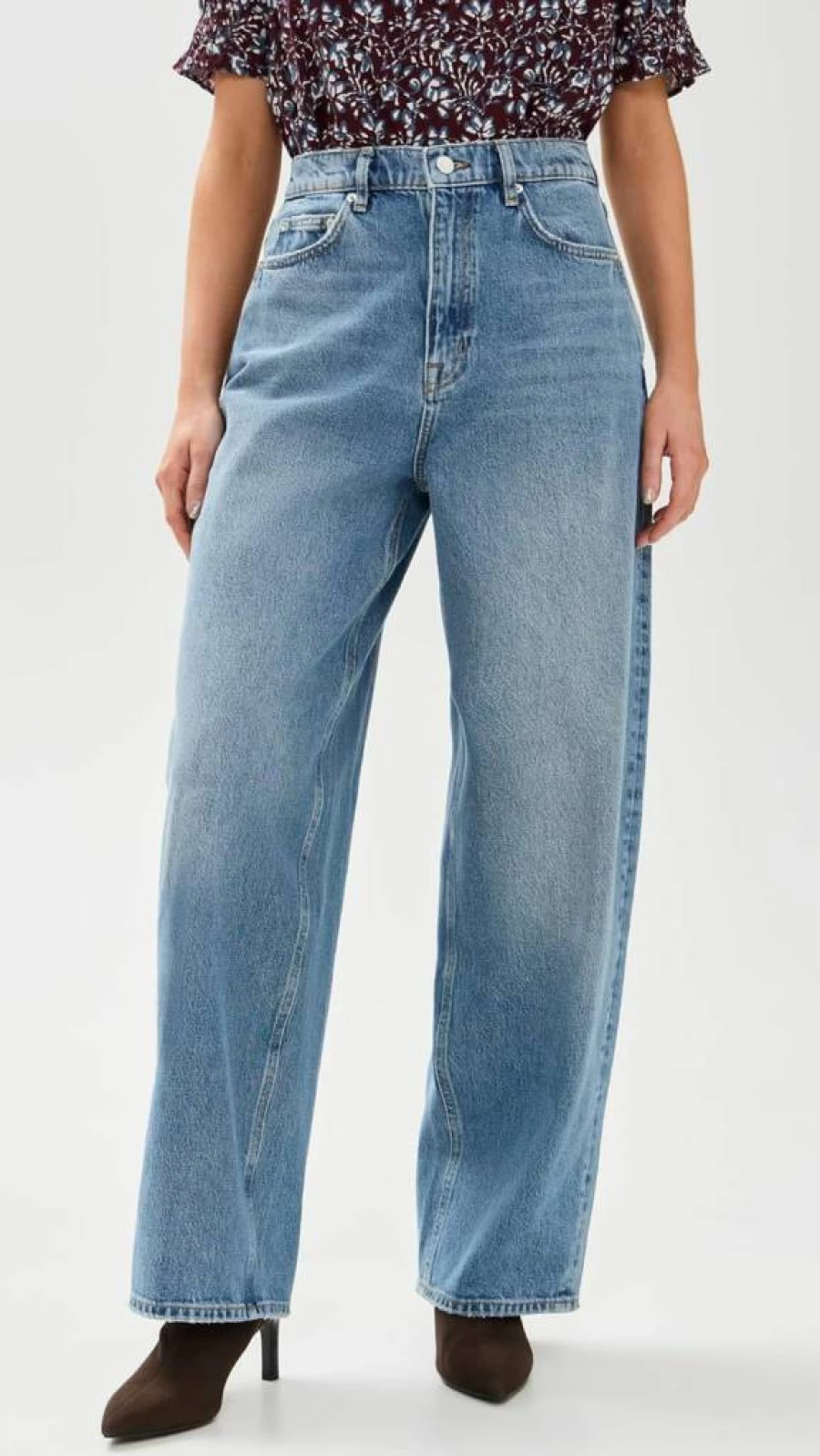 Apiece Apart Women's High-Waist Stretch Skateboarding Jeans for Comfort & Style