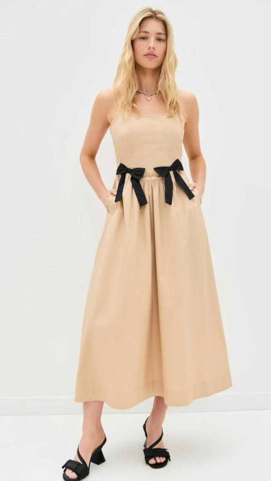 MOON RIVER Women's Sleeveless Square Neck Midi Dress with Contrast Ribbon - Elegant Summer Casual Dress