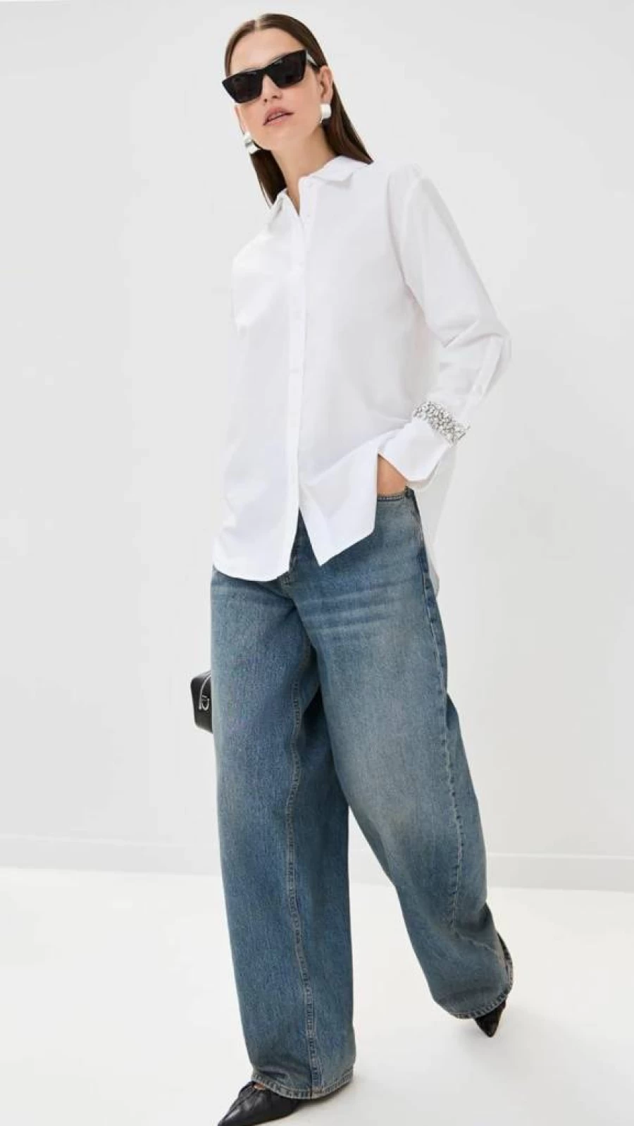 ALC Women's Calvin Style Top for Fashionable Outfits