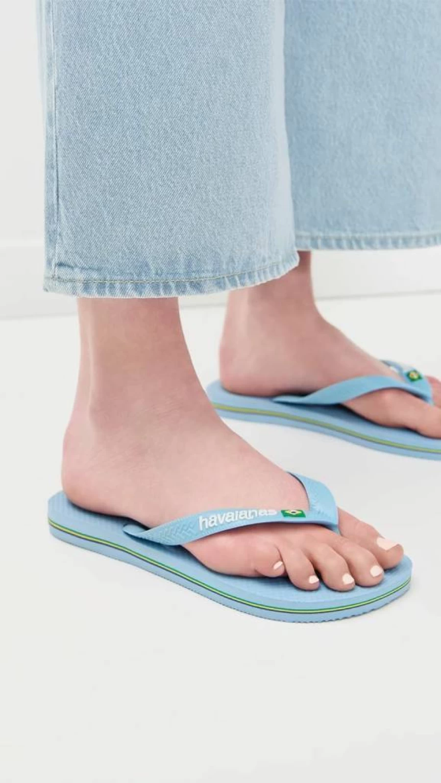Havaianas Brazil Logo Flip Flops for Women - Comfortable Summer Sandals