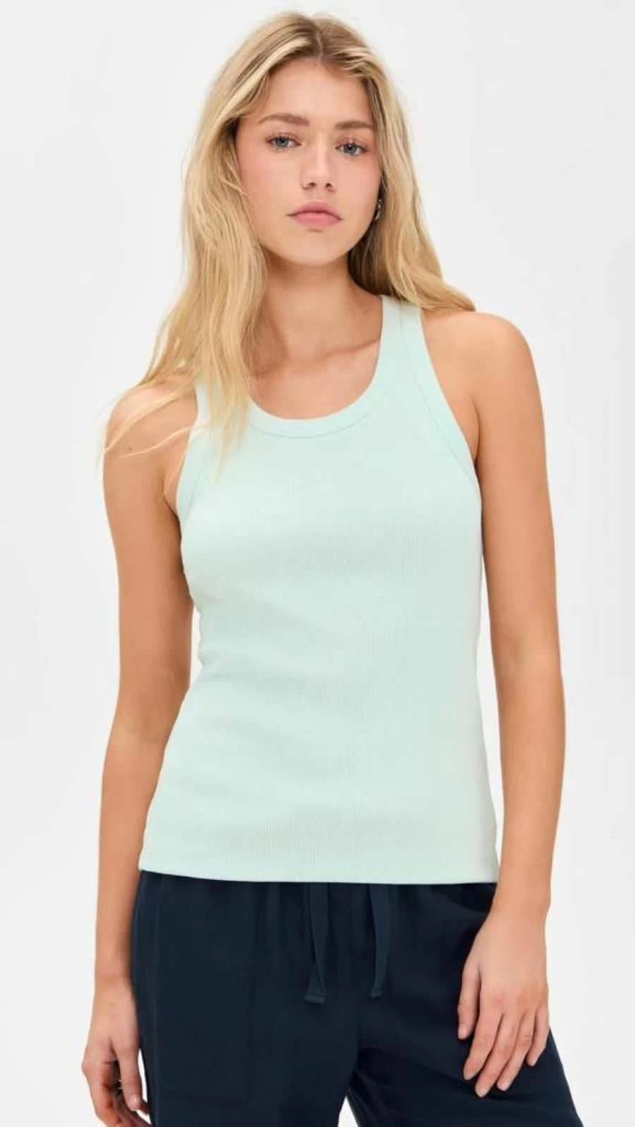Vince Women's Scoop Neck Tank Top - Soft Casual Stretch Fit Slim Basic Cami