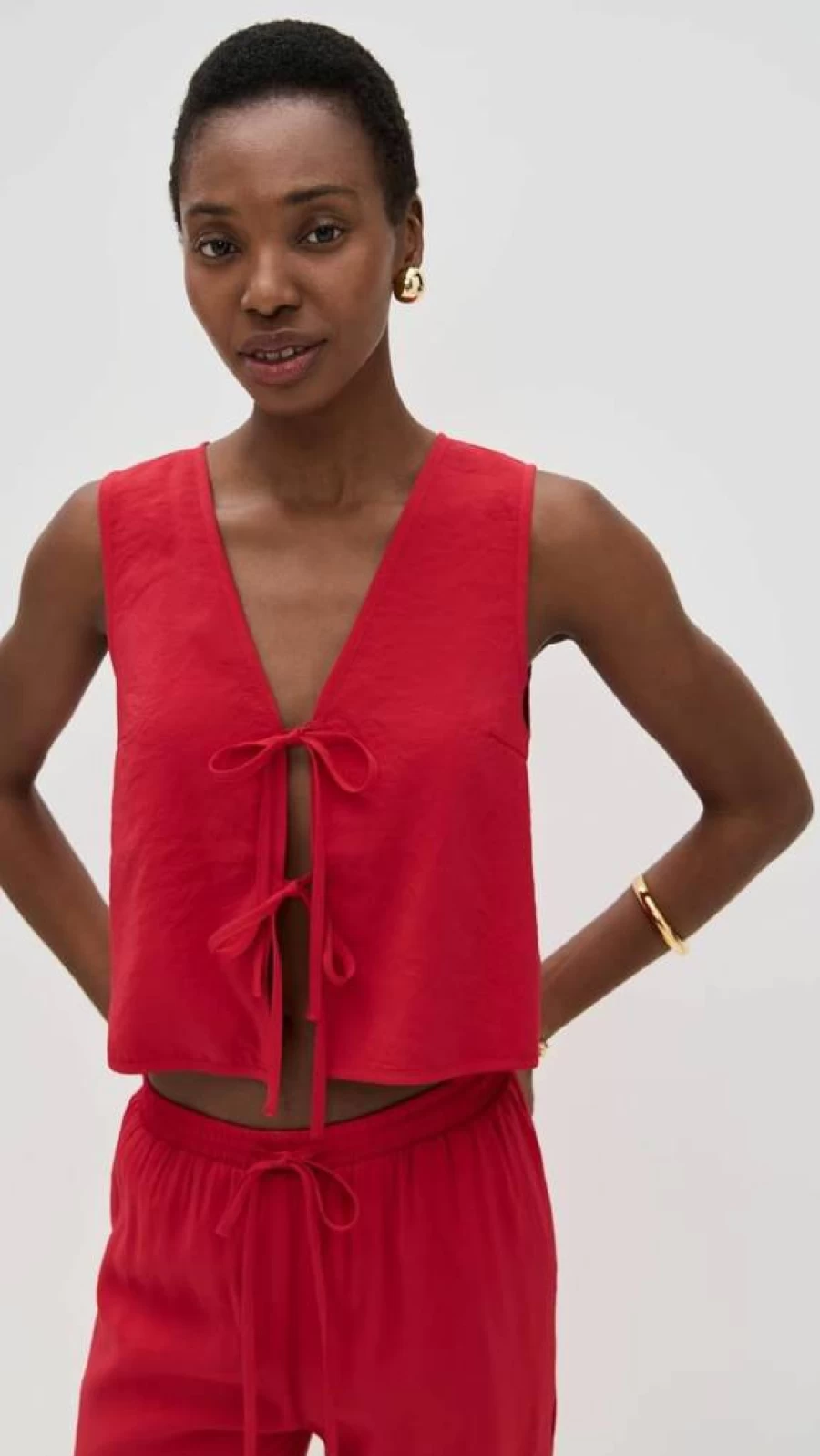 Line & Dot Women's Kamari Tie-Detail Blouse: Stylish & Elegant Tied Top