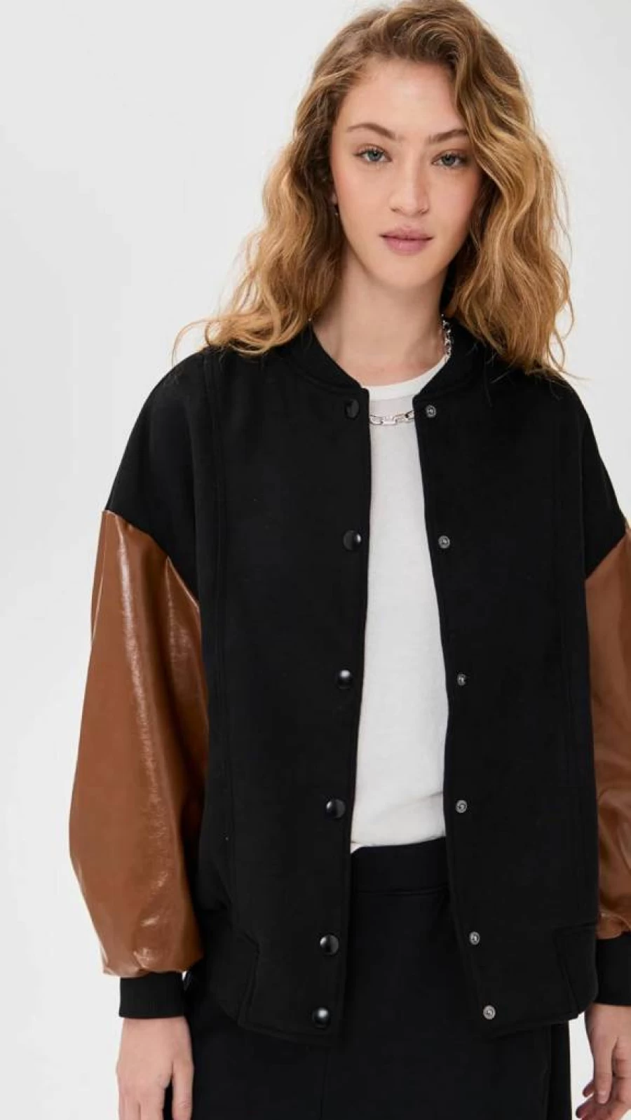 Line & Dot Women's Vintage-Inspired Varsity Jacket | Stylish Casual Outerwear