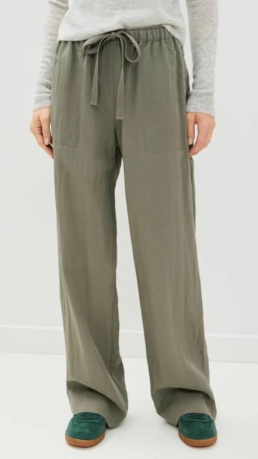 Vince Women's Casual Mid Rise Utility Pants with Drawstring Waist - Comfortable Stylish Trousers for Everyday Wear