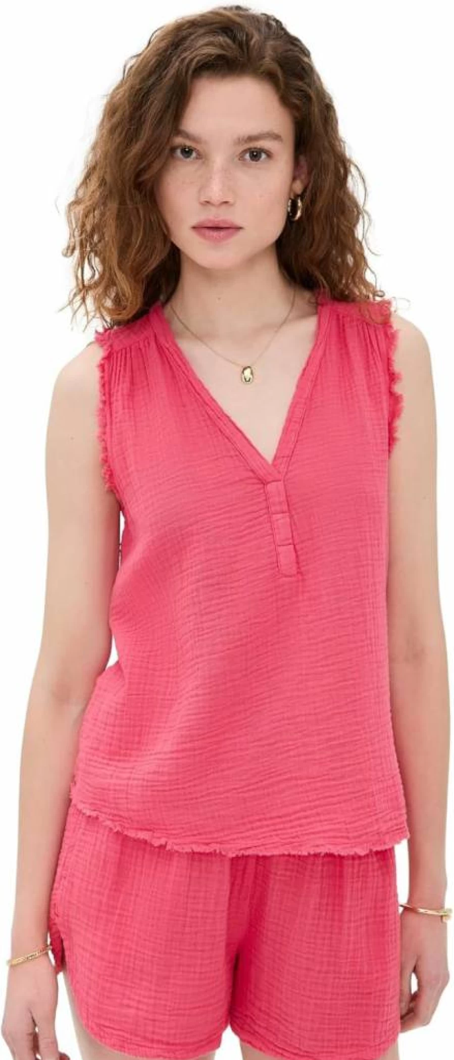 XIRENA Women's Evva Top - Stylish Casual Blouse for Women