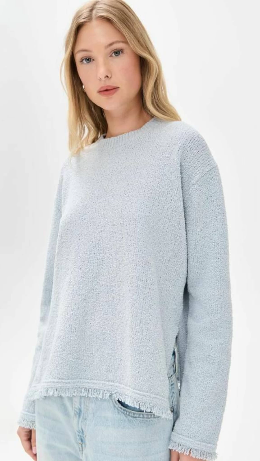 Theory Women's Relaxed Fit Crewneck Sweater - Soft Pullover Top for Casual Wear